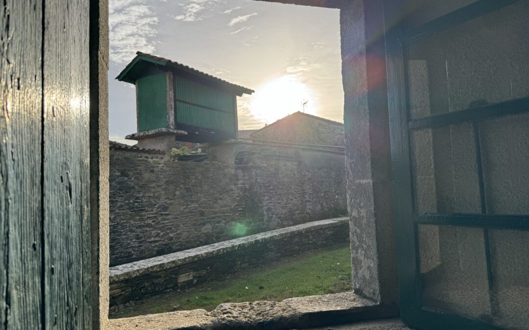 Camino Whispers:Reflections from the Camino de Santiago